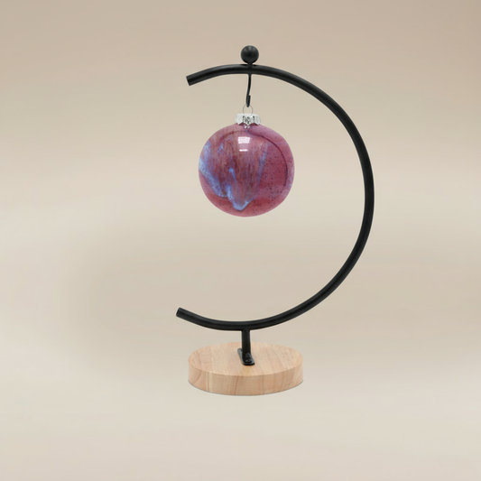 (sunstone red)
Sunstone red ceramic ball ornament made with ashes, handcrafted by Ahava Memorials to represent love, strength, and lasting devotion.