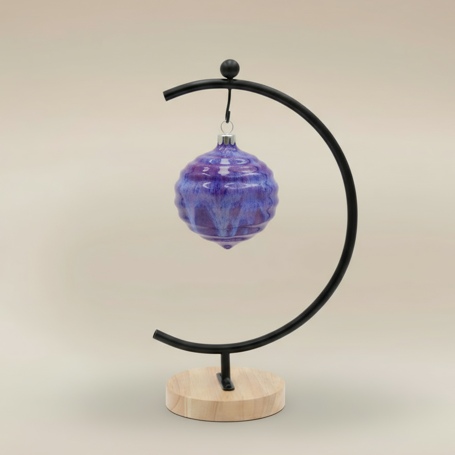 (lavender)
Lavender ceramic wave ornament made with ashes, a handcrafted memorial by Ahava Memorials evoking serenity and eternal grace.